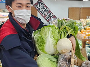 朝採れたまごから野菜まで新鮮なおいしさをお届けします。